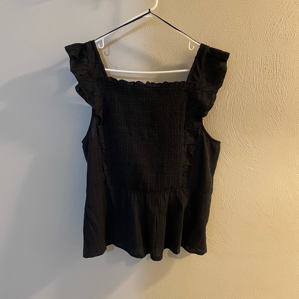 Old Navy Women’s Black Flutter Sleeve Smocked Tank Top